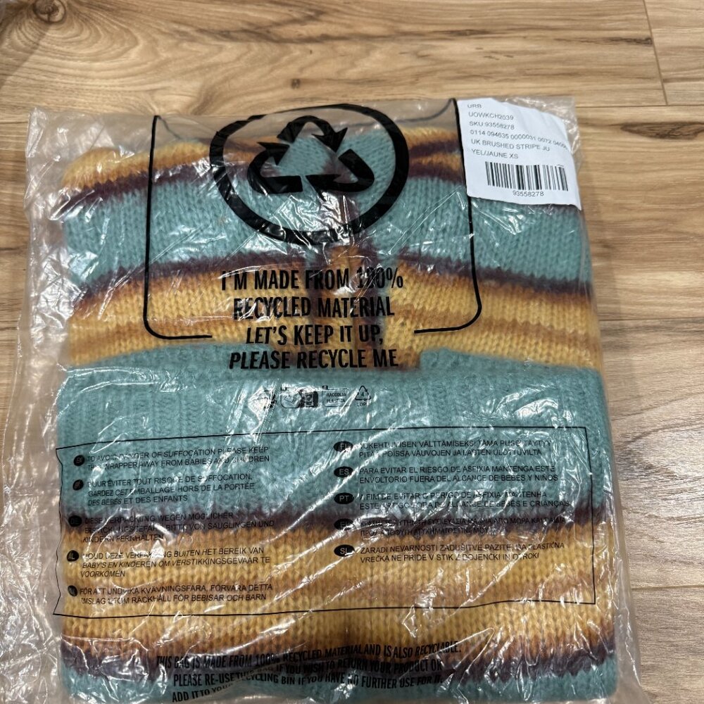 Urbanoutfitters | BDG Stripe Brushed Knit Jumper | NWT | Yellow size XS - Picture 6 of 7